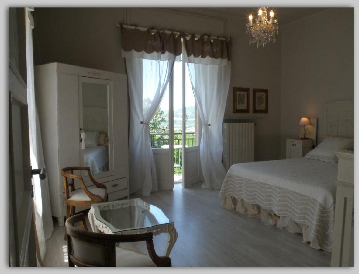 Cascina Luvot Bed & Breakfast Melazzo Екстериор снимка
