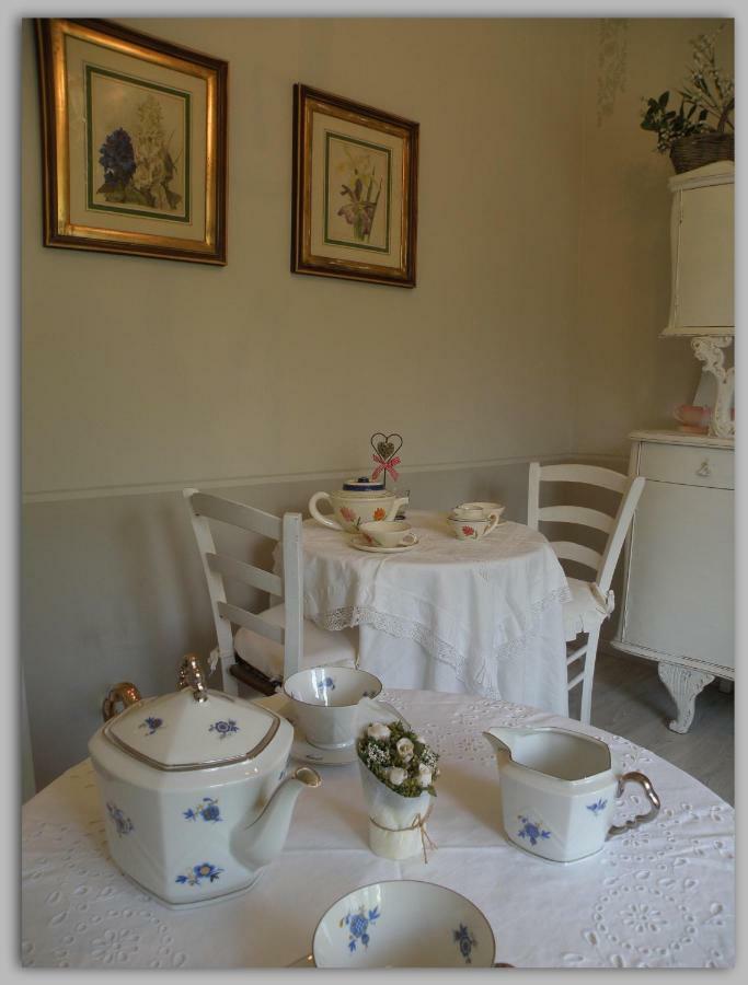 Cascina Luvot Bed & Breakfast Melazzo Екстериор снимка